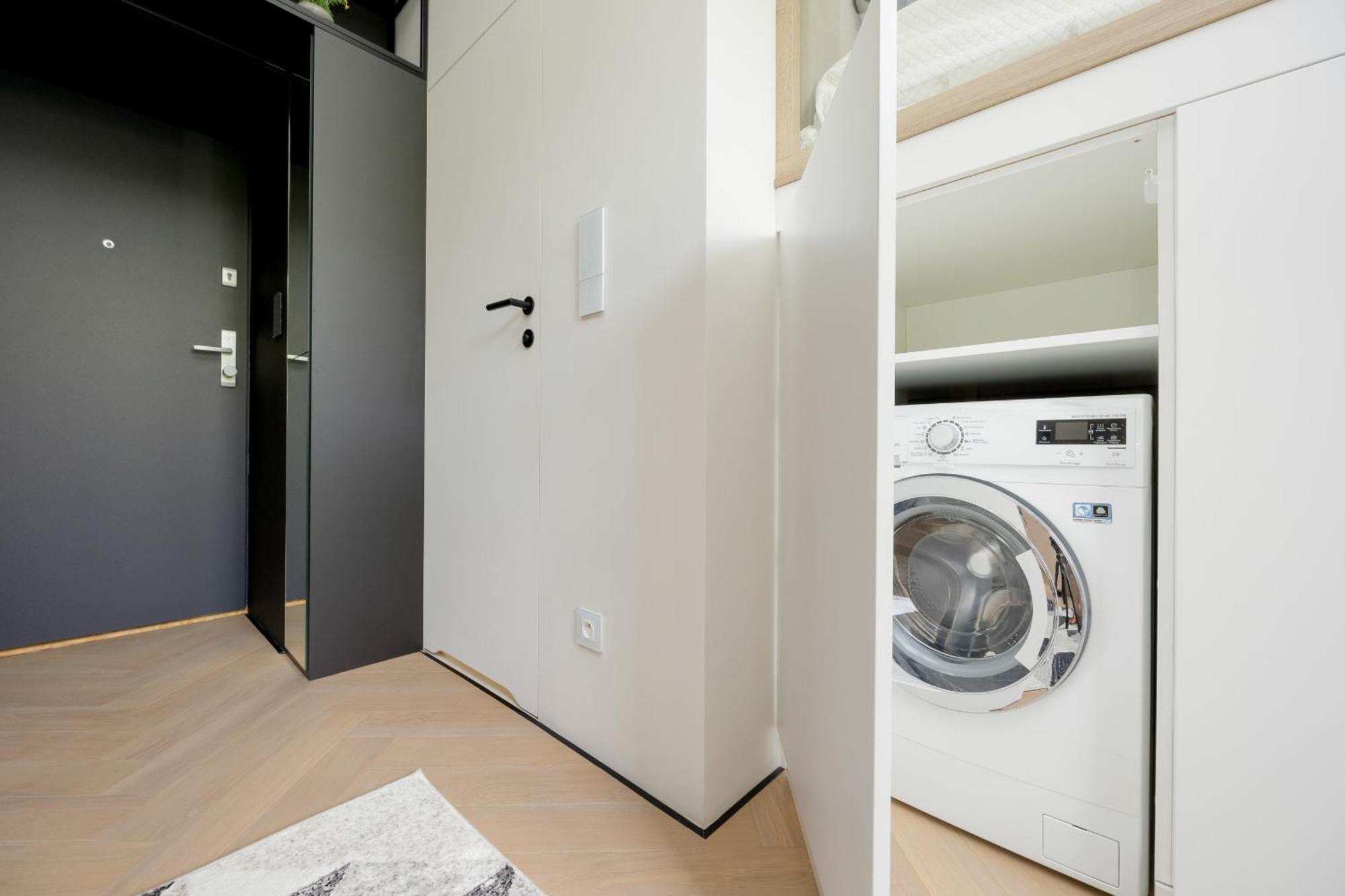 Przytulne W Zielonej Okolicy Srodmiescia By Renters Lägenhet